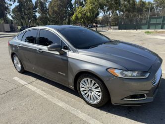 2016 Ford Fusion Hybrid