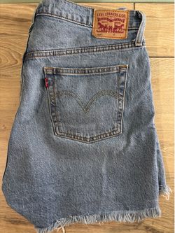 Levi’s shorts