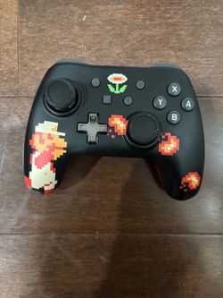 PowerA Nintendo Switch Controller - 8-Bit Fire Mario Edition