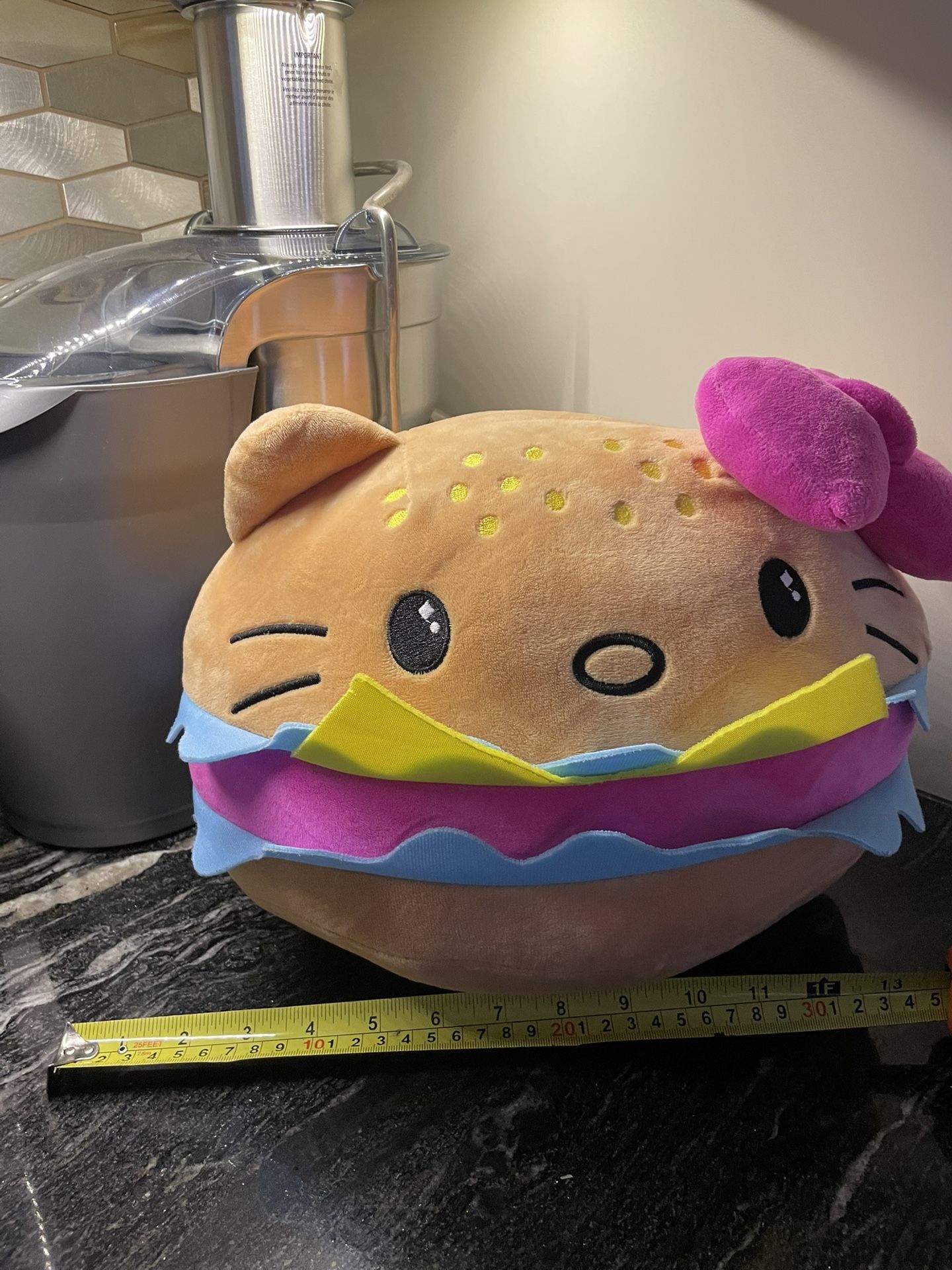 Hello Kitty Burger plushie