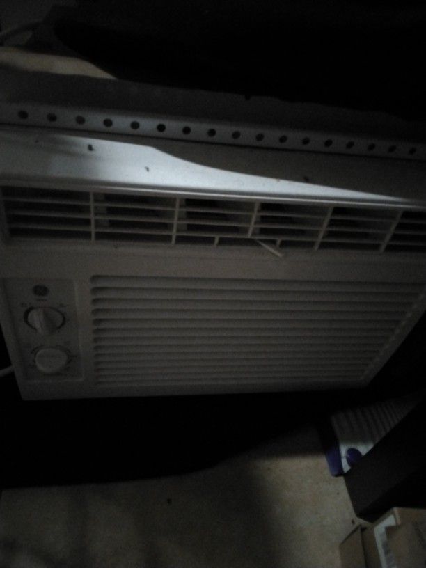 AC UnIT