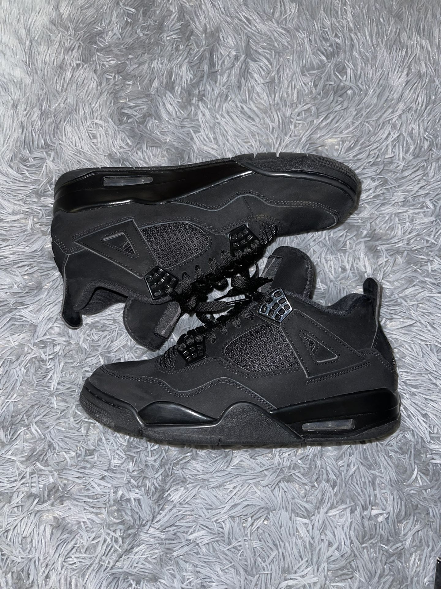 Black Cat 4s