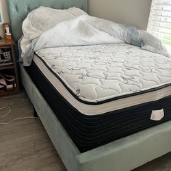 Twin Bed Frame With Twin Mattress $300