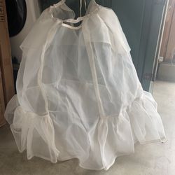 Quinceañera Under Skirt 