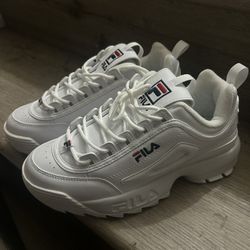 Classic Fila Disruptor Size 5 1/2 