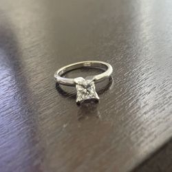 1ct Diamond Engagement Ring 14kt setting 
