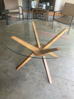 K-Base Glass Round Dining Table