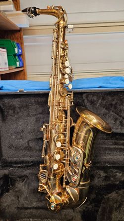 ANTIGUA WINDS ALTO SAXOPJONE WITH PADDED CASE