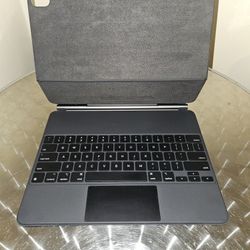 
Apple iPad Magic Keyboard Case for iPad Pro 13 Inch