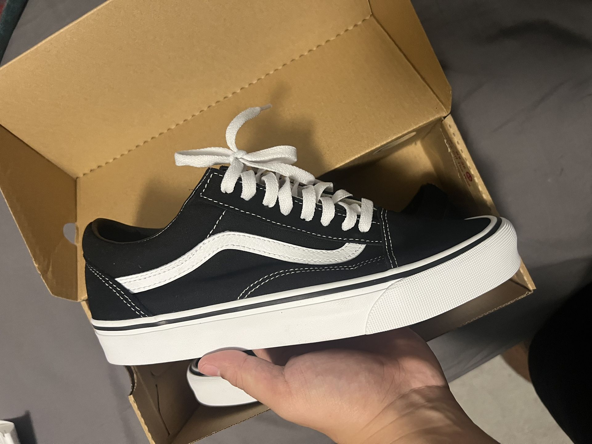 Vans Old Skool Size 8.5
