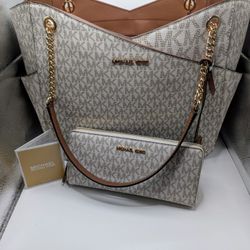 MICHAEL KORS LARGE SHLDR TOTE & LARGE CONTINENTAL WALLET |VANILLA