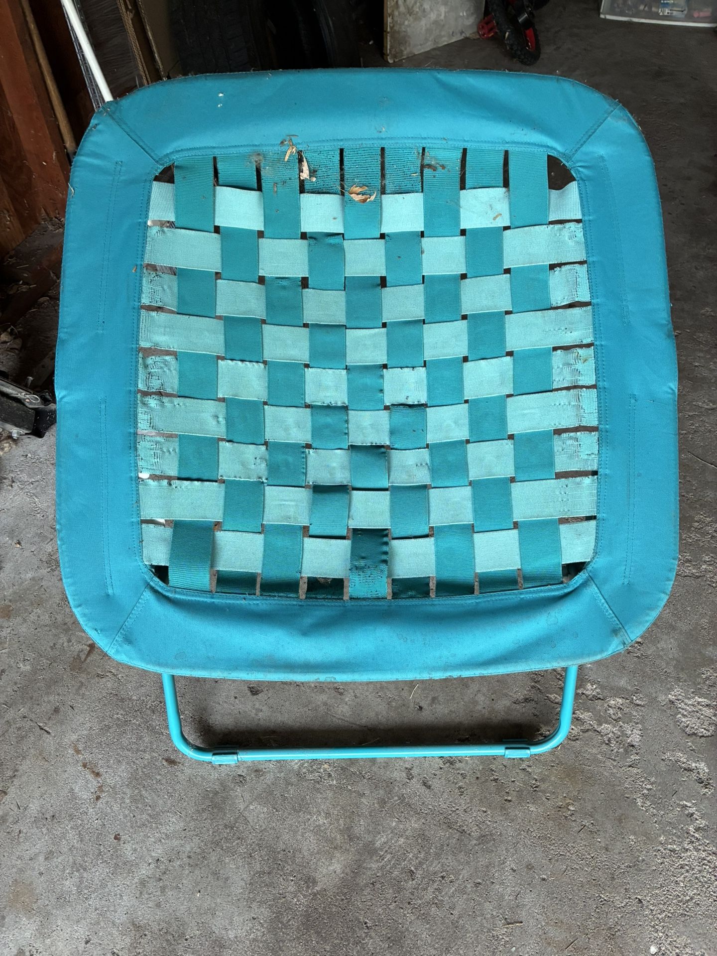 Blue Bungee Waffle Chair