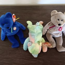 Beanies : Bears,Dalmatians,Elephants,more dogs,zoo animals,amphibians,etc.  $2.00 each individual Beanie.