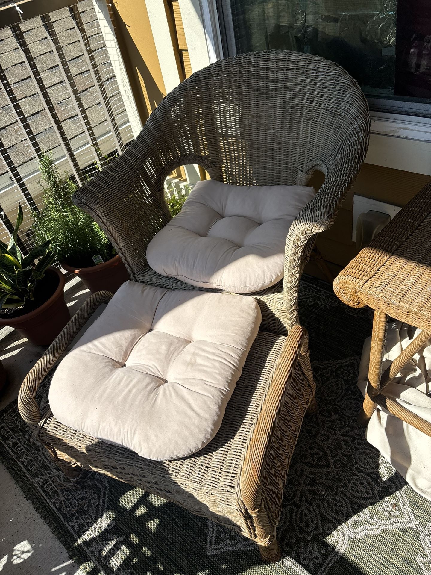 3 Piece Wicker Patio Set