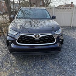 2021 Toyota Highlander 