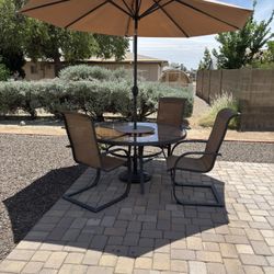 Outdoor Dining Table With Chairs -Cash Only