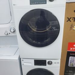 Washer And Dryer  Great Condition  Warranty  220 Volt 27 Inch Or 24 Inch  $650..Warranty..301 Saundview Ave Bronx NY 10473