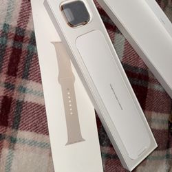 Gold Apple Watch SE 