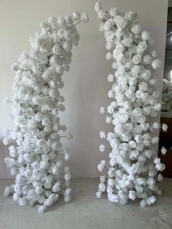 Flower arch with stand