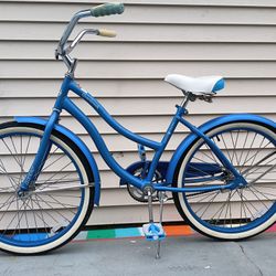Beach Cruiser Bycicle Like New 