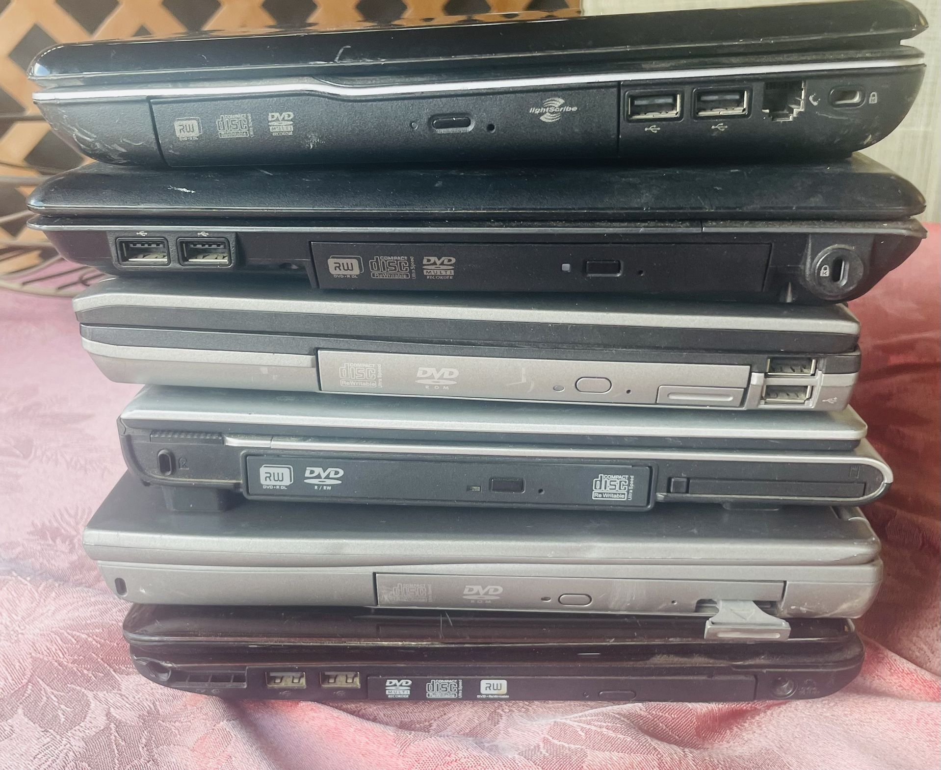 Lot Of 6, Older Laptops - Parts, Recycling Etc., Dell, Acer, Toshiba HP