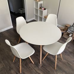 Dining Table Set Like NEW