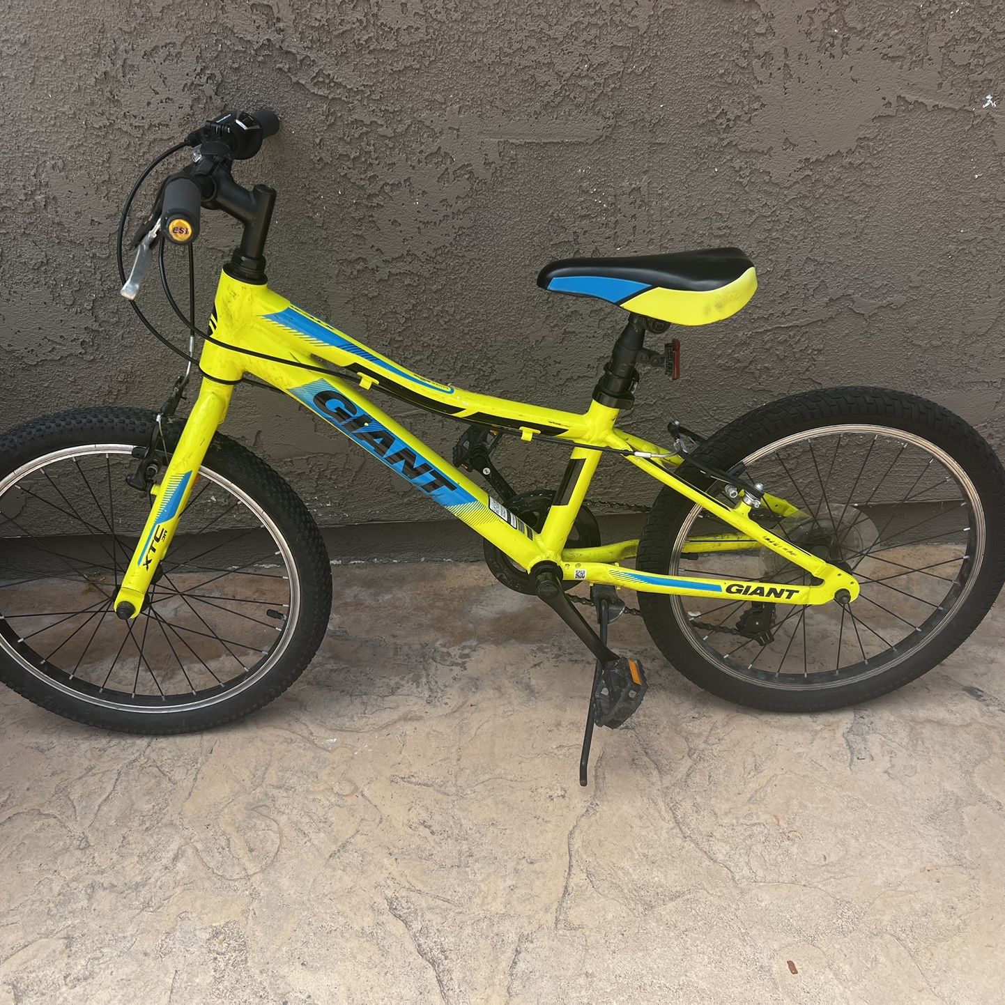 Giant XTC Jr Kids Bike for Sale in San Diego, CA - OfferUp