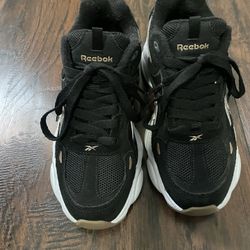 Reebok Rose Gold Accent 8.5