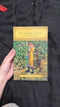 The Secret Garden by Frances Hodgson Burnett