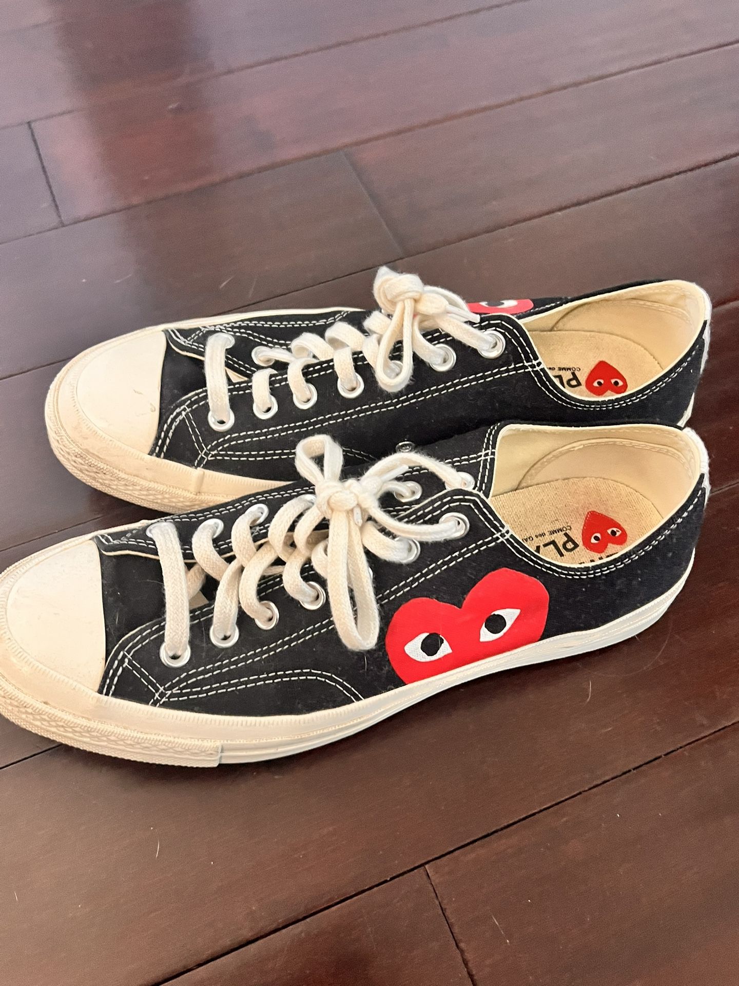 Converse Black Heart