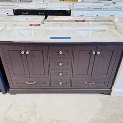 Brand New 60 in. W x 22 in. D Double Sink Bath Vanity in Espresso with Marble Top in White $749 