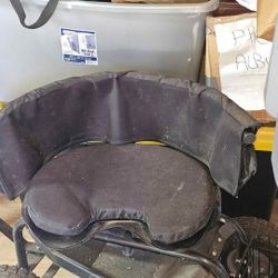 Black Swivel Seat On Wagon