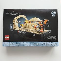 LEGO Star Wars: (75380) Mos Espa Podrace