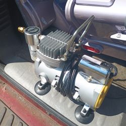 VERY NICE SPARMAX PAINT COMPRESSOR - SPRAY GUN