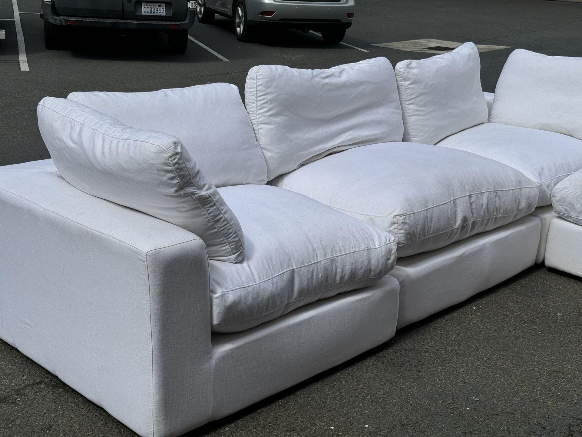 Sectional Modular Couch Cloud RH (Free Delivery)🚚