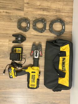 Dewalt DCE200M2 20V MAX Cordless Press Tool with Milwaukee Press rings 2 1/2’ to 4’