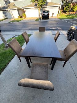 Dining Table w/chairs