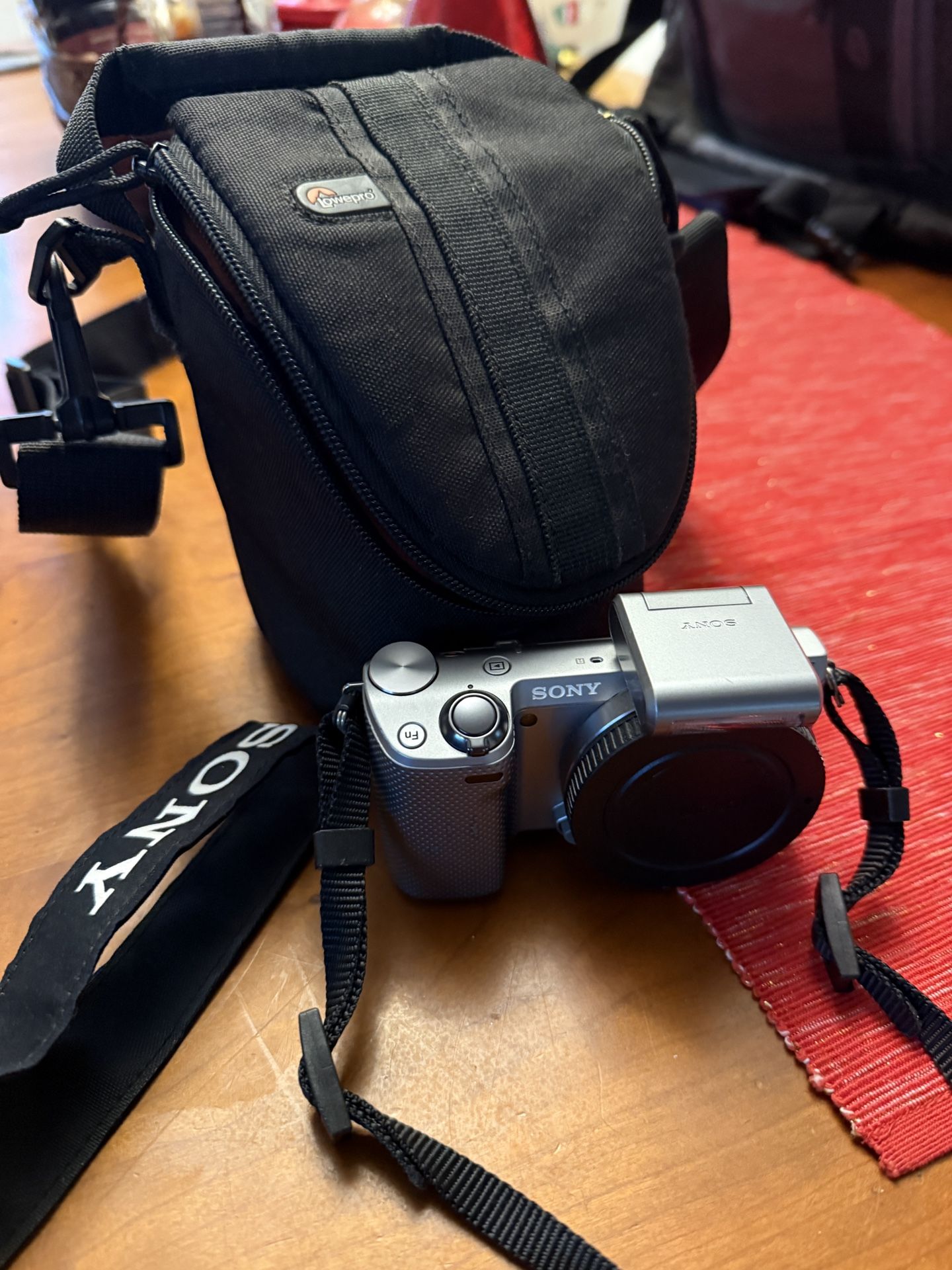 Sony NEX -5r Body Only