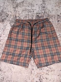 Bur🫐 shorts