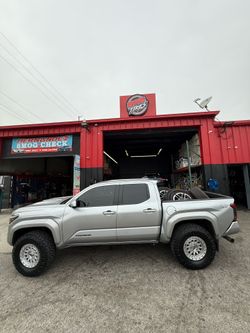 Levantamos trocas , Rines , llantas , suspensión, financiamiento disponible