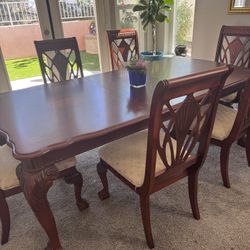 Walnut Dining Table With Chairs $400