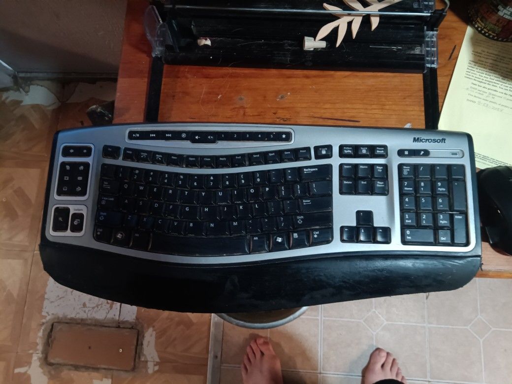 Wireless Mouse And Board