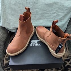 Sorel Hi-Line Chelsea Boots Size 7