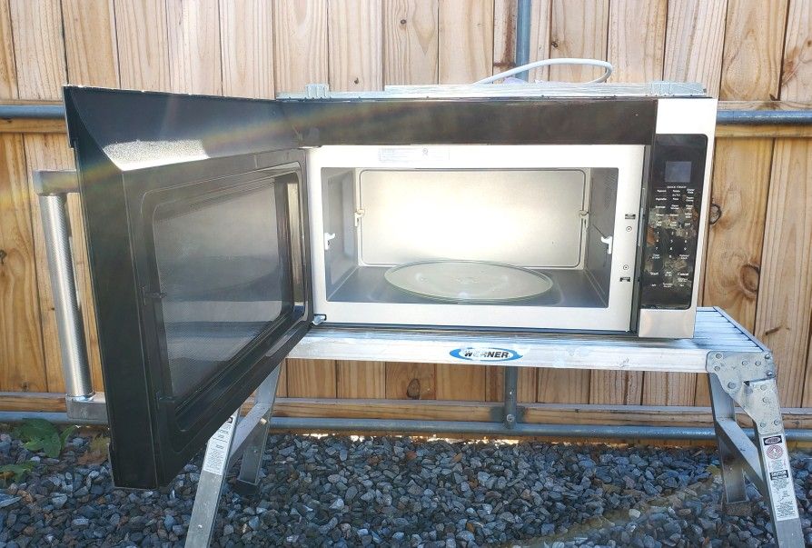 "Kitchenaid" S/Steel Microwave in Great Condition