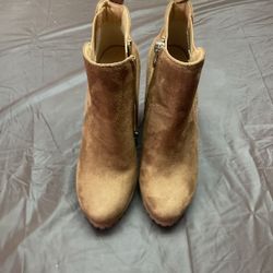  Brand New  Asking $10 Size On Pictures