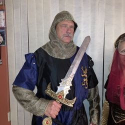 Men’s Squire Halloween Costume 