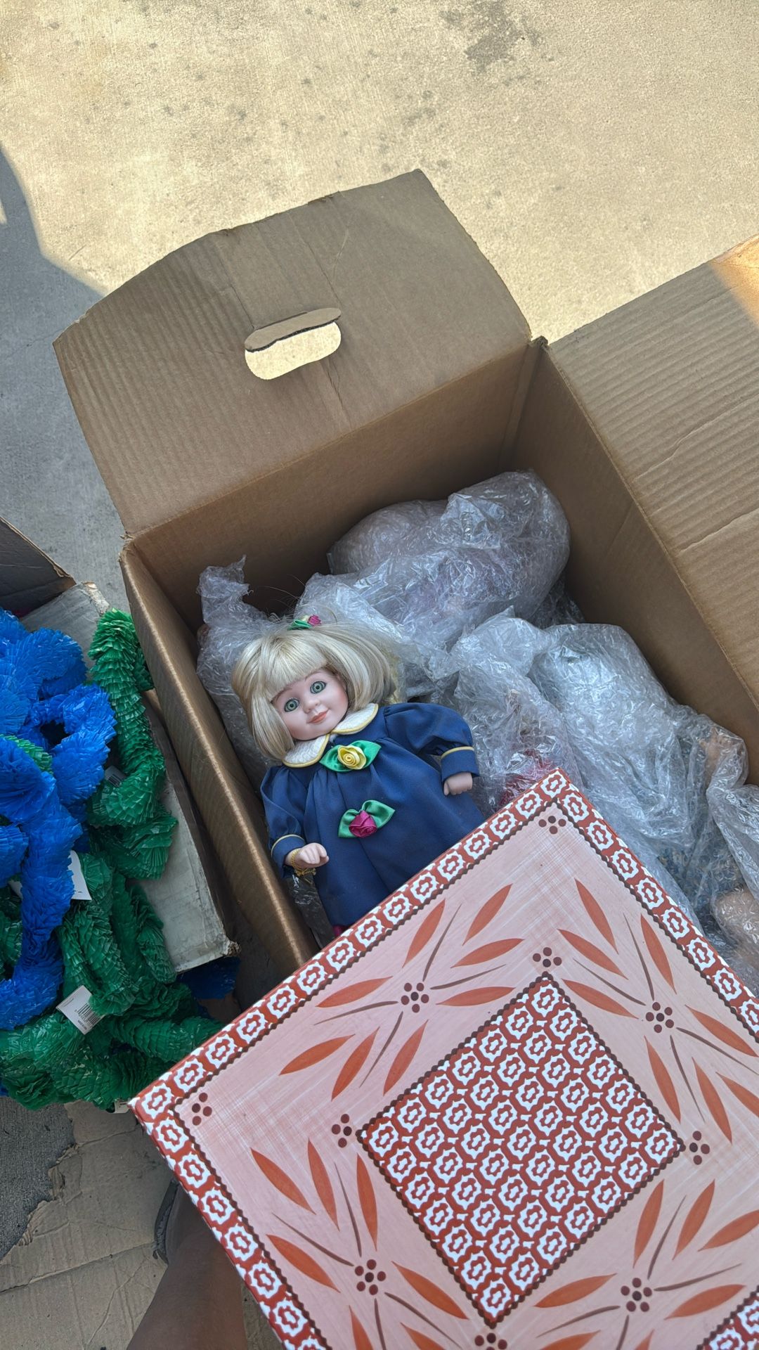 ANTIQUE COLLECTOR DOLLS TAKE ALL FOR $125