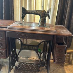 Singer sewing machine