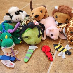 Kids 6 hand puppets, 4 finger puppets, & 2 stuffies. In good used condition. 