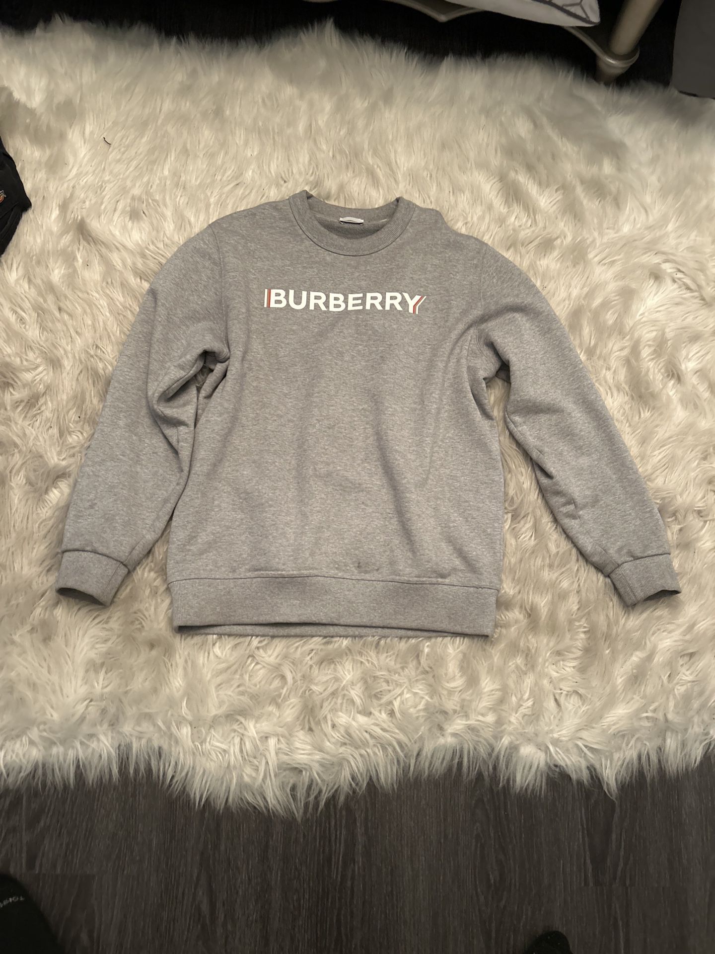 Burberry sweatshirt
